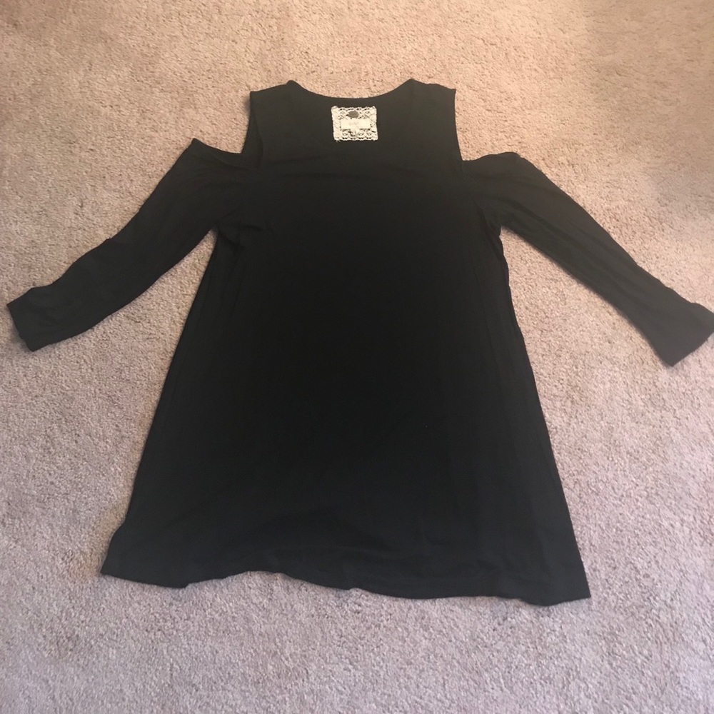 Black Cold Shoulder Top